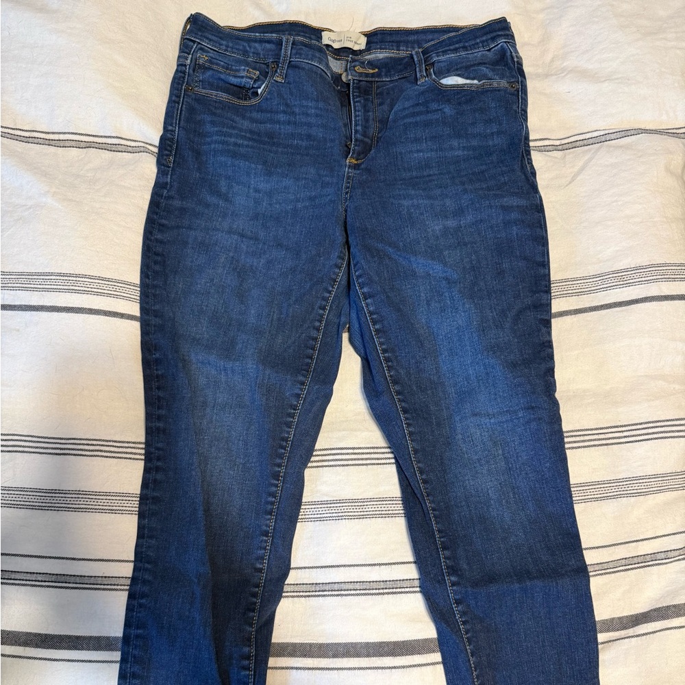 GAP Blue Skinny Jeans with Classic Style